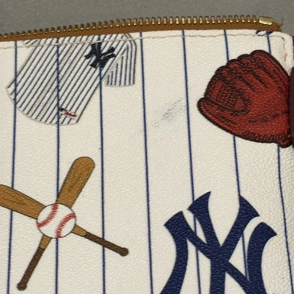 Dooney & Bourke New York Yankees Crossbody Bag - Picture 15 of 16